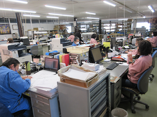 電設盤製造の写真